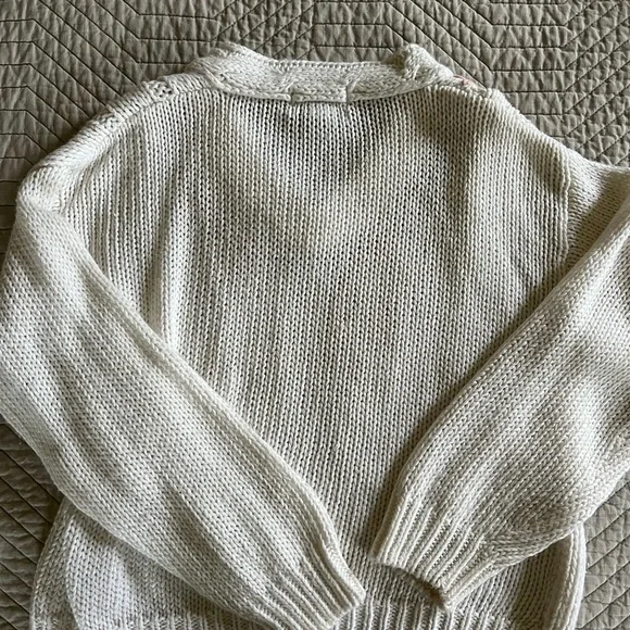 Vintage Embroidered Floral Sweater - Picture 8 of 8